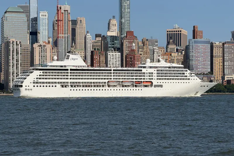 Regent Seven Seas Cruises' Seven Seas Mariner, a cruise ship