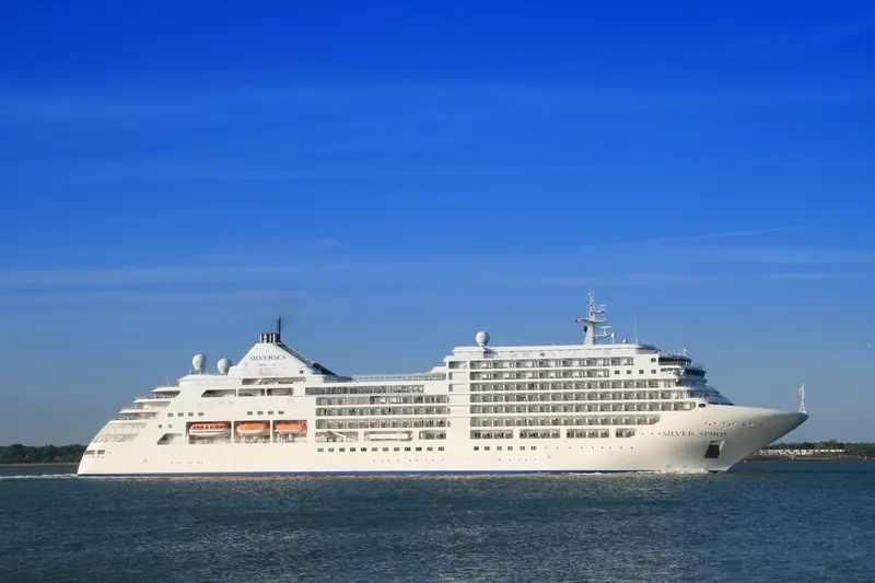 Silversea's Silver Spirit leaving Southampton